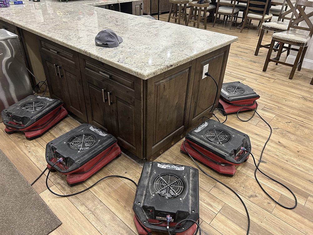 Water damage cleanup services Safford AZ - Disaster Masters Restoration