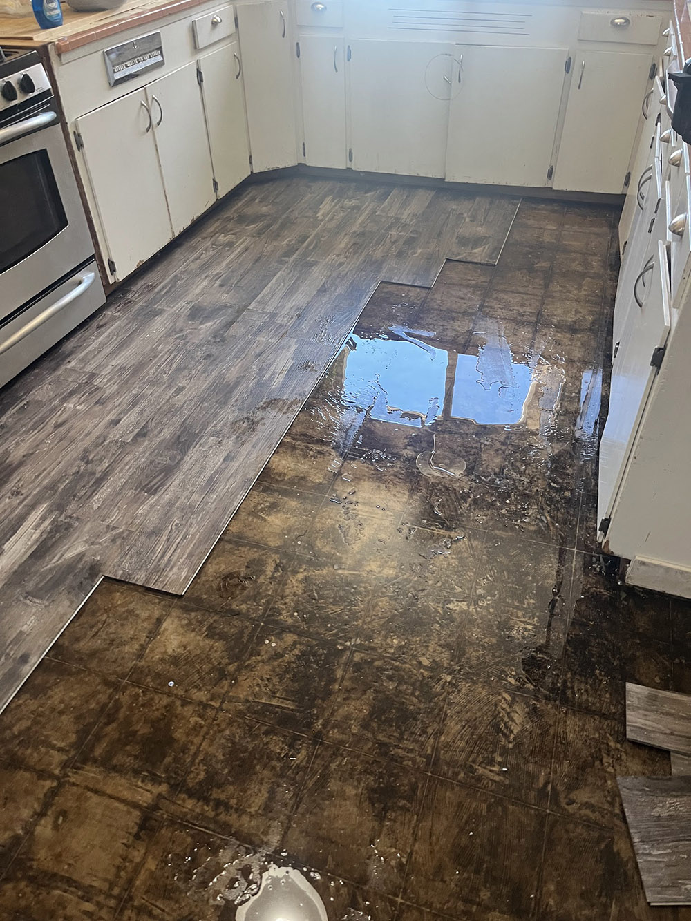 Water damage cleanup services Safford AZ - Disaster Masters Restoration